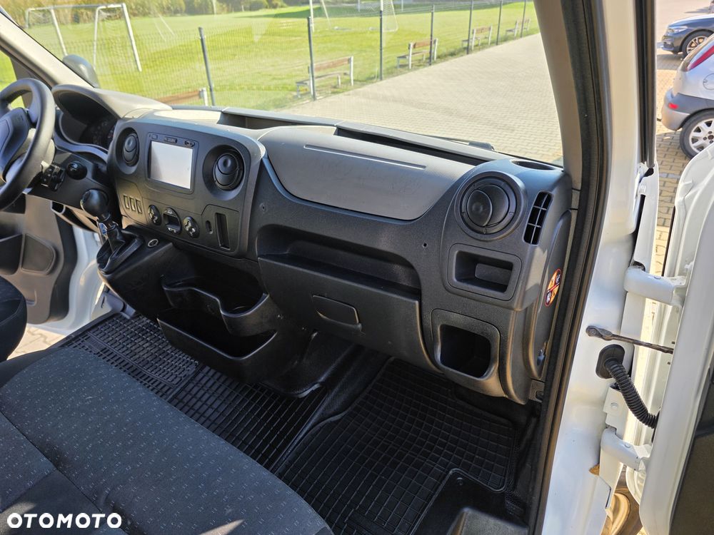 Opel Mavano - 16
