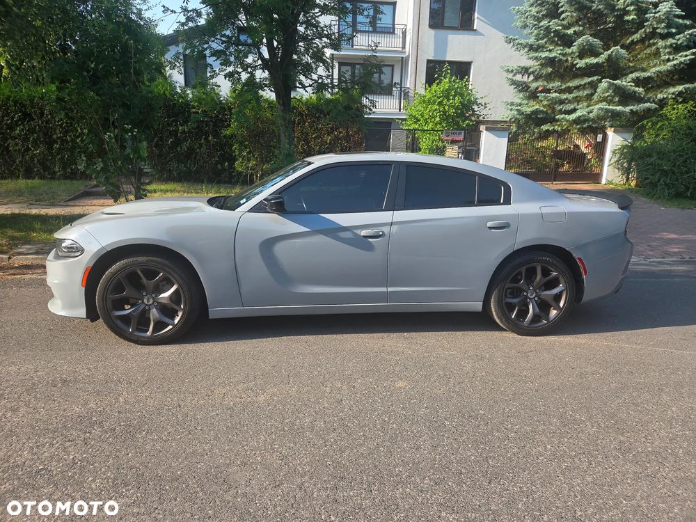 Dodge Charger - 4
