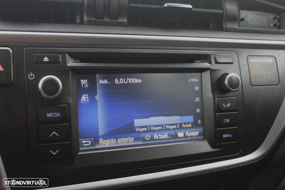 Toyota Auris 1.4 D-4D Exclusive - 22