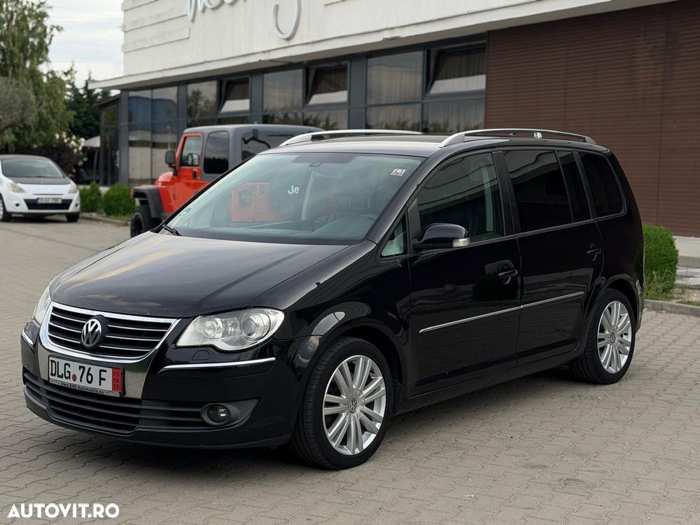 Volkswagen Touran 2.0 TDI DPF Highline - 8