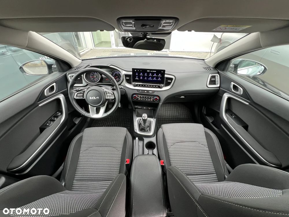 Kia Ceed 1.5 T-GDI M - 16