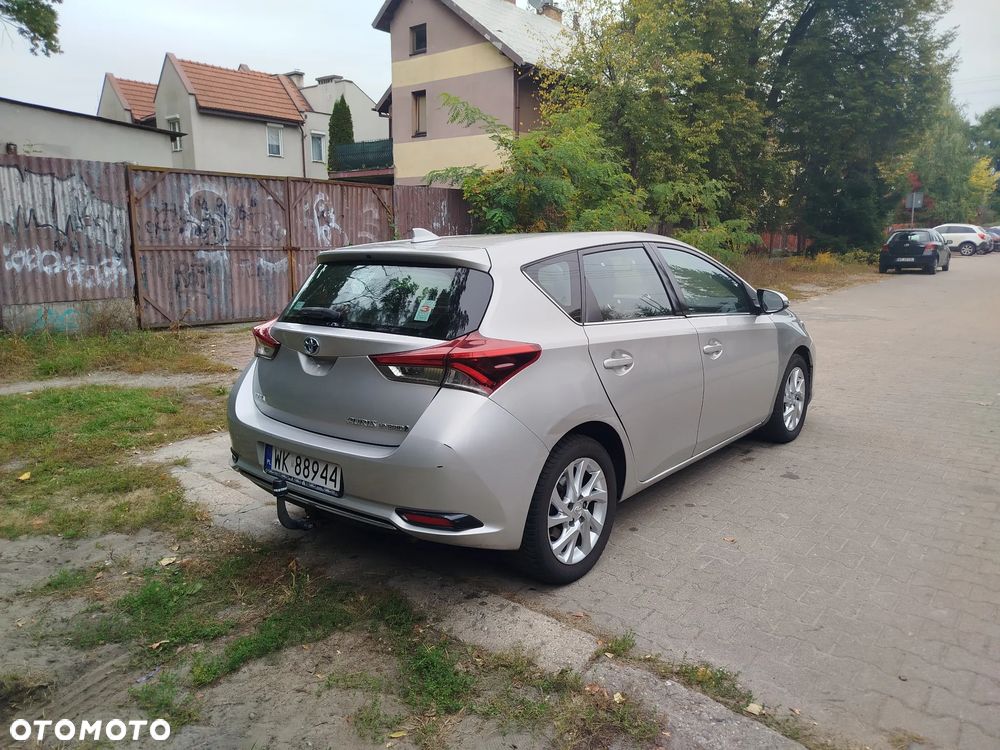 Toyota Auris 2016 photo 5