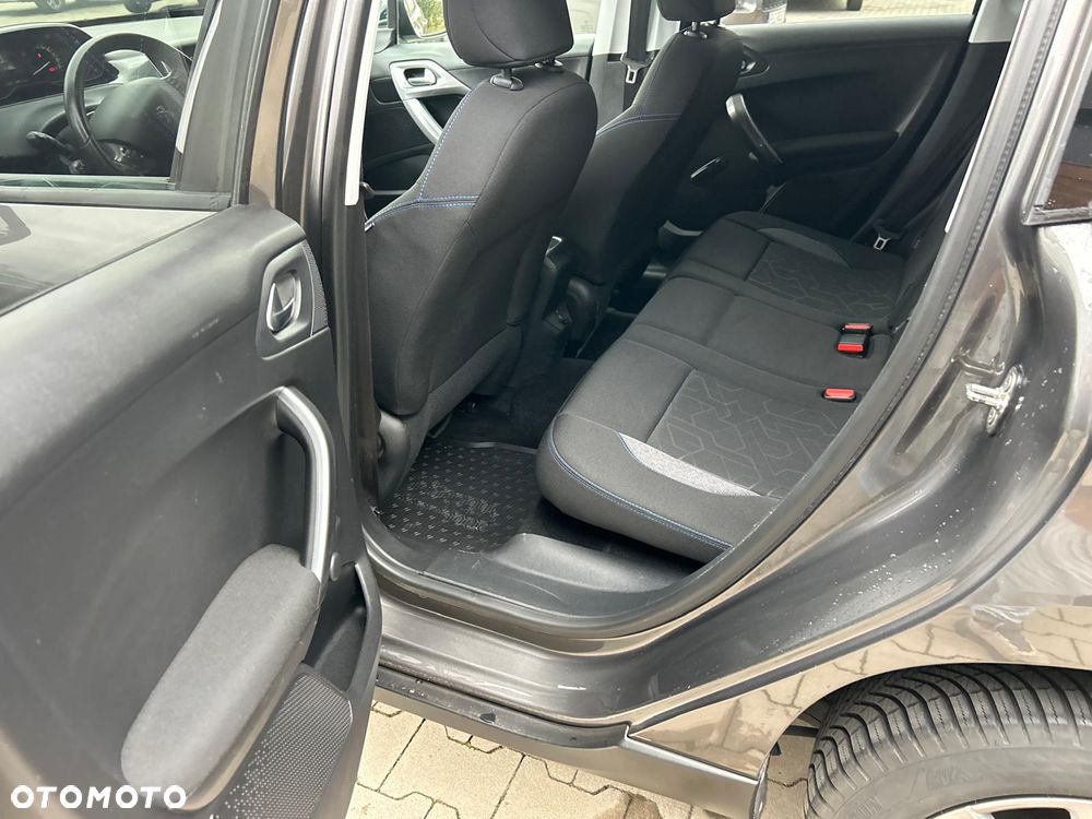 Peugeot 2008 1.6 BlueHDi Style - 18