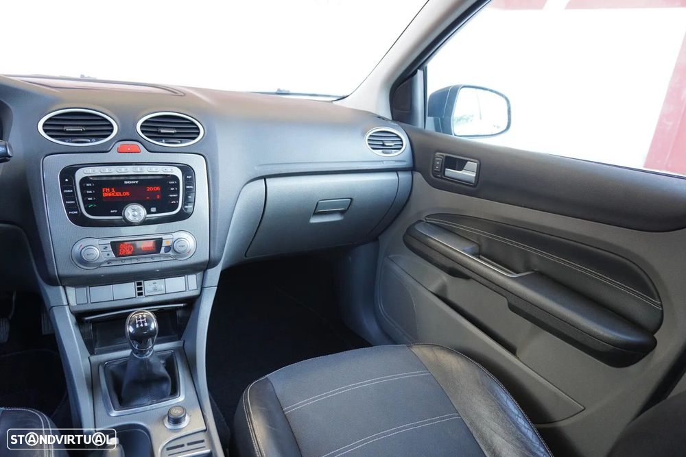 Ford Focus 1.6 TDCi Ghia - 12