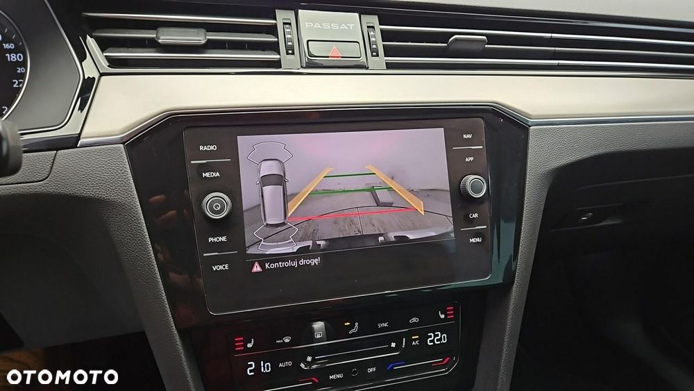 Volkswagen Passat Variant 2.0 TDI EVO Elegance DSG - 21