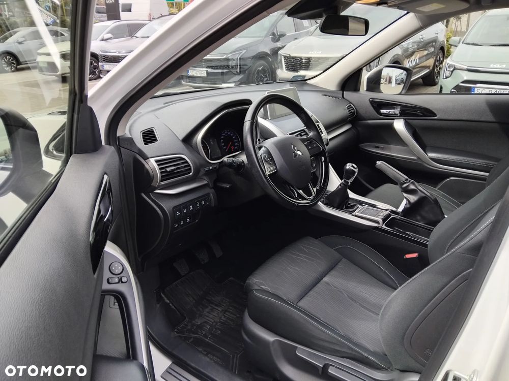 Mitsubishi Eclipse Cross 1.5 T Intense - 17