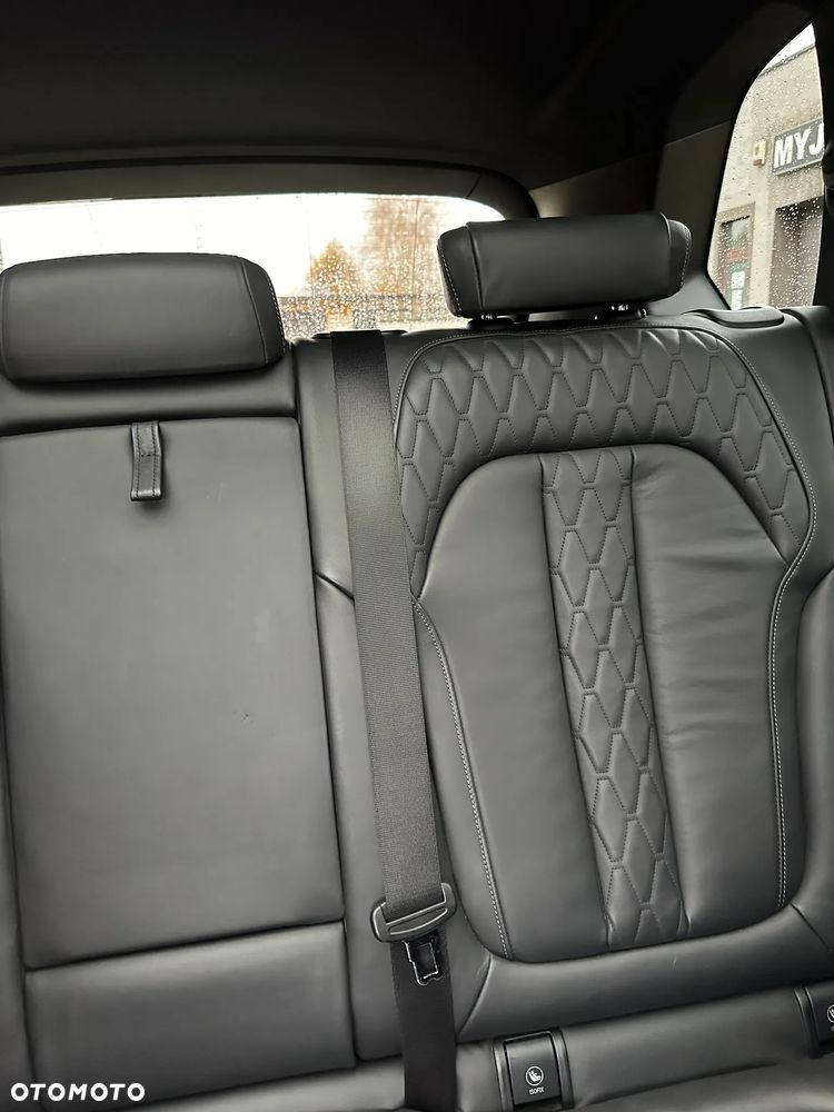 BMW X5 xDrive40i - 34