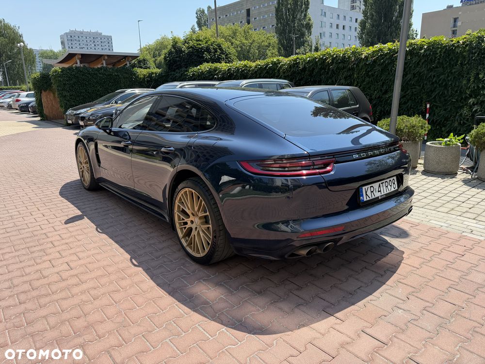 Porsche Panamera - 6