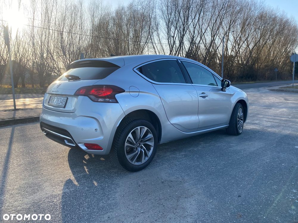 Citroën DS4 HDi 110 Chic - 3