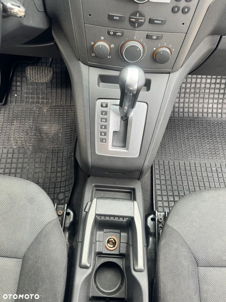 Opel Zafira - 21