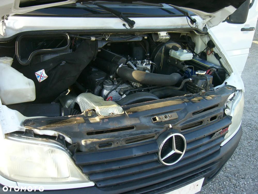 Mercedes-Benz Sprinter 411 Cdi Dmc 3,5 t Skrzynia 5 x 2,2 x 0,55 m - 22