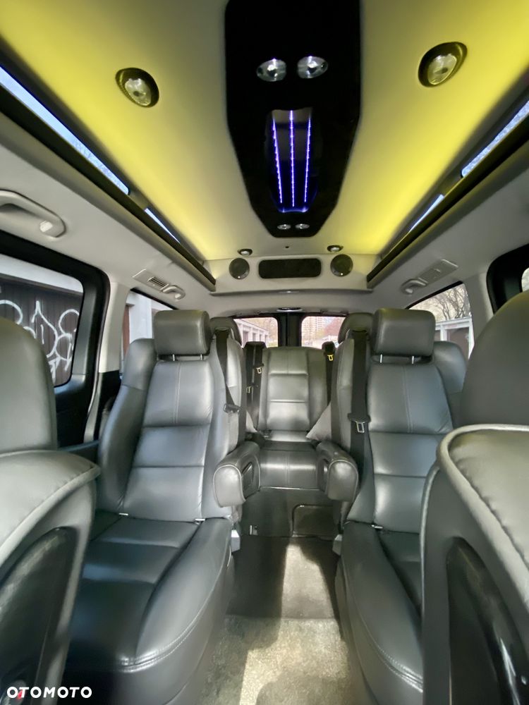 Mercedes-Benz Vito - 32