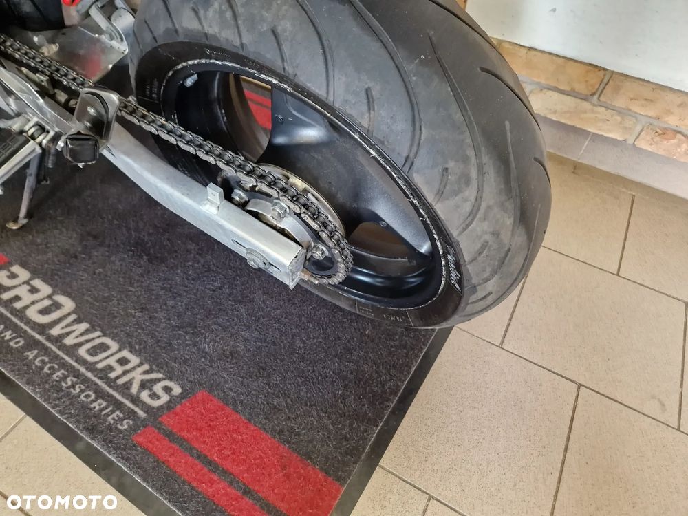 Honda Hornet - 16