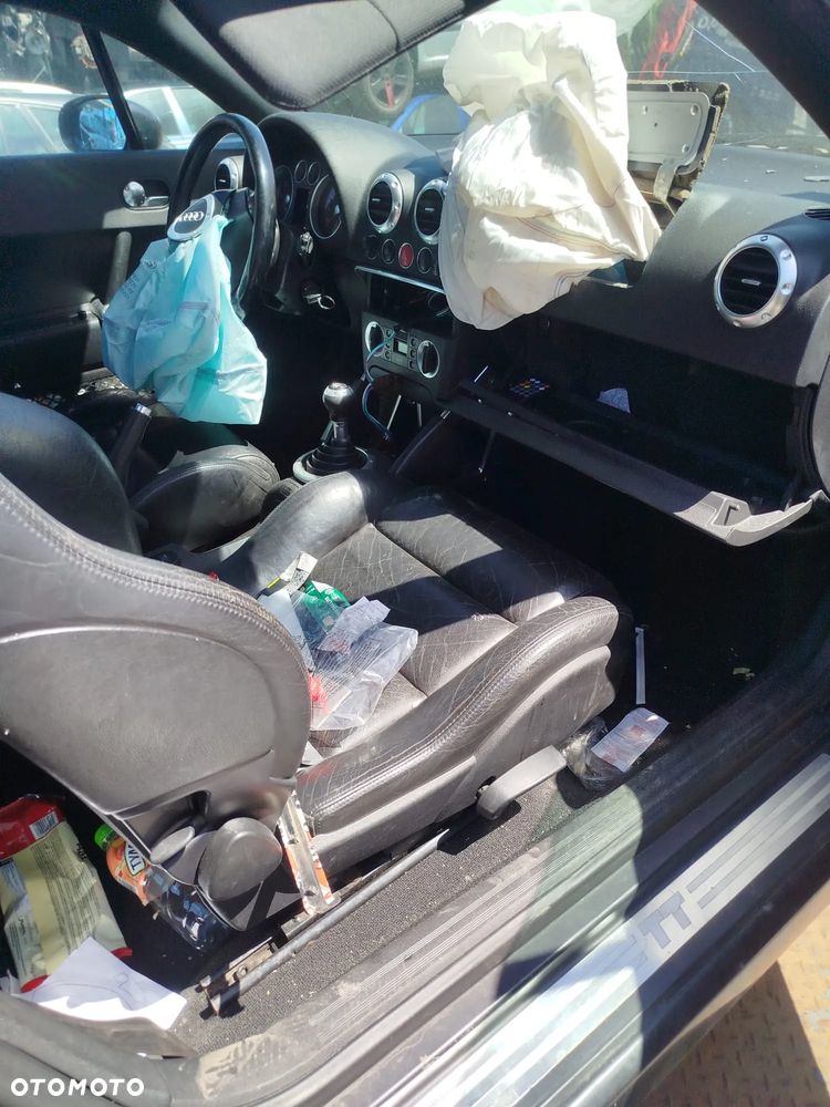 Audi TT na części. - 4