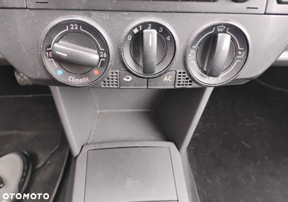 Volkswagen Polo - 15