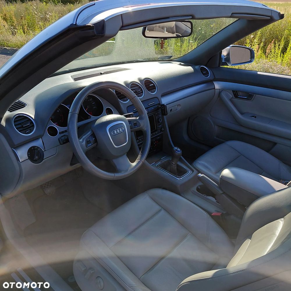 Audi A4 Cabrio 2.0 TFSI - 33