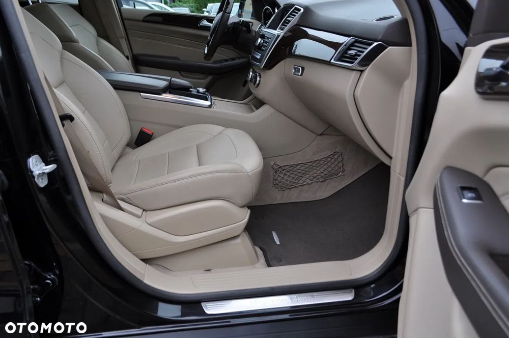 Mercedes-Benz ML 350 4MATIC BlueEFFICIENCY 7G-TRONIC Edition 1 - 31
