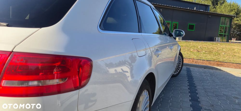 Audi A4 Avant 2.0 TDI - 10