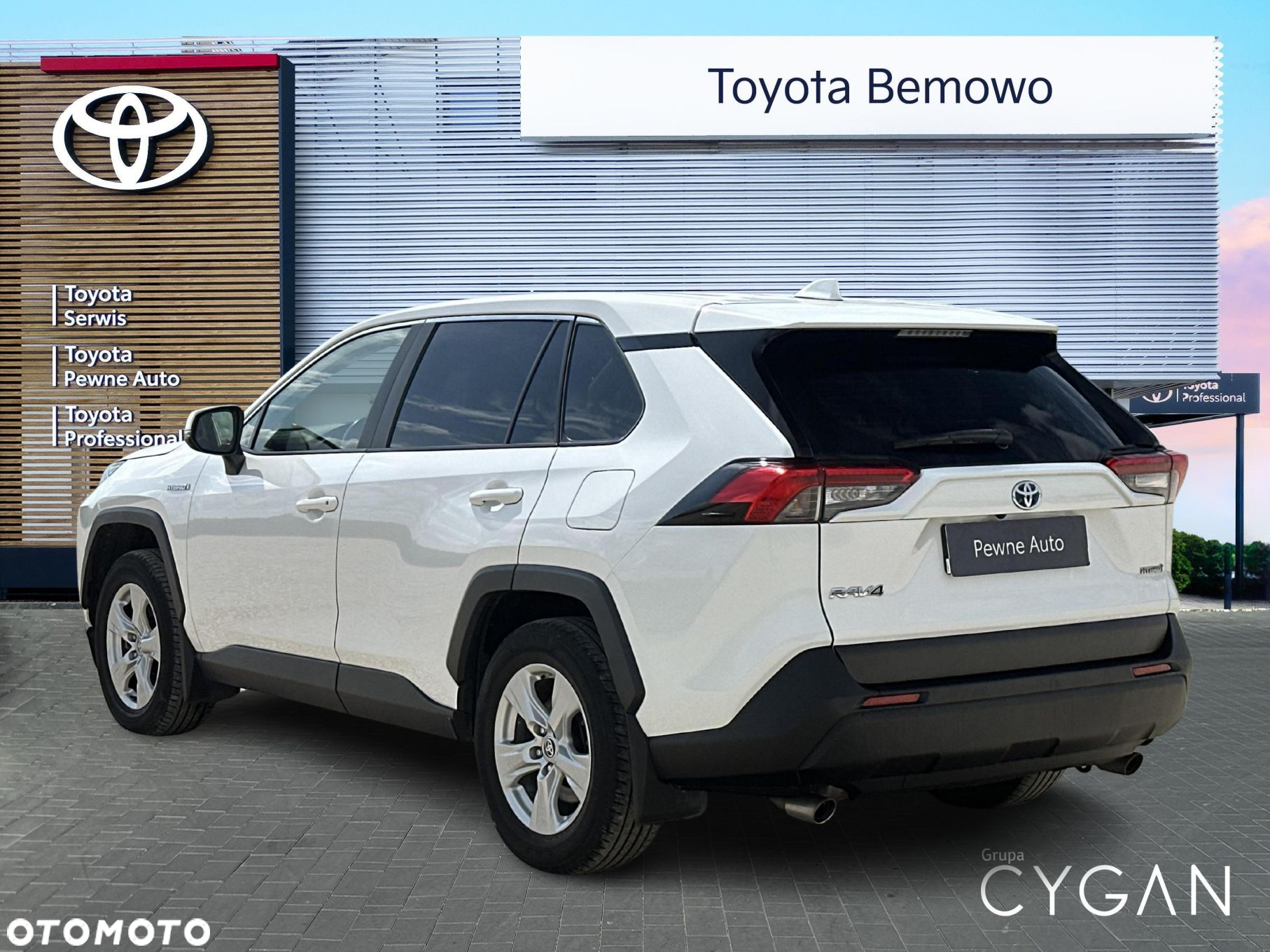 Toyota RAV4 - 8