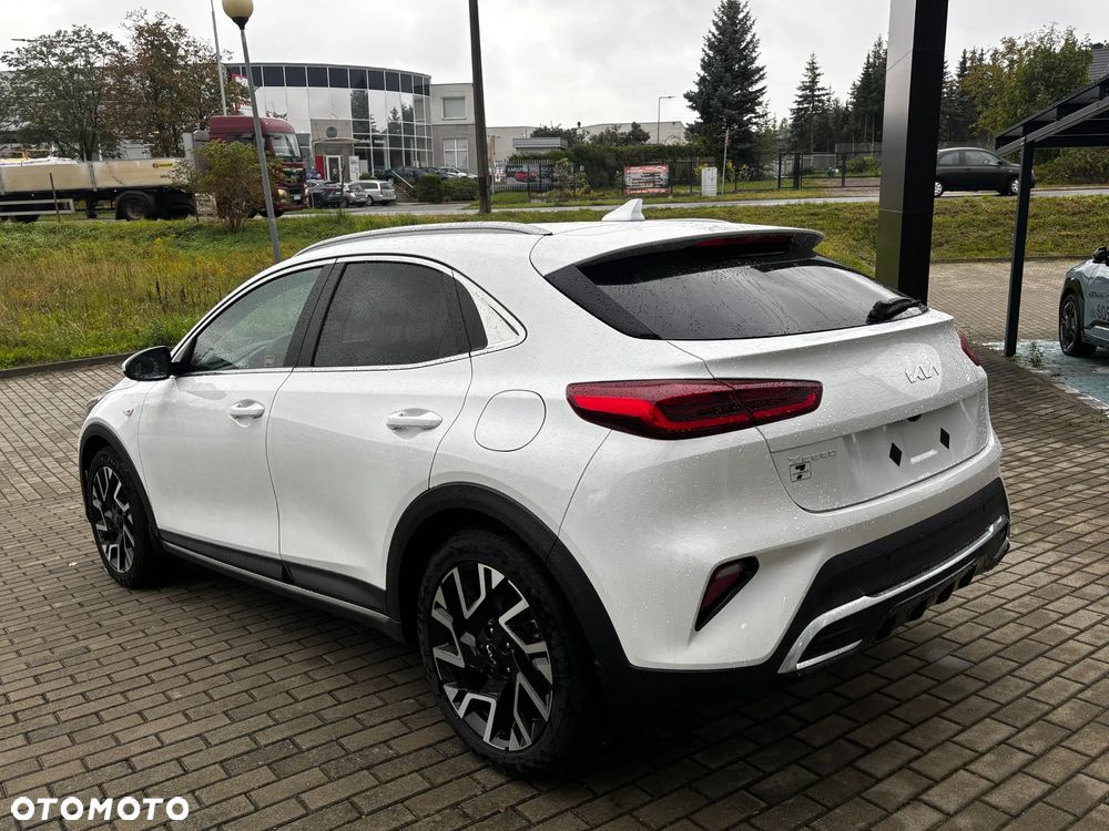 Kia XCeed 1.5 T-GDI M - 3