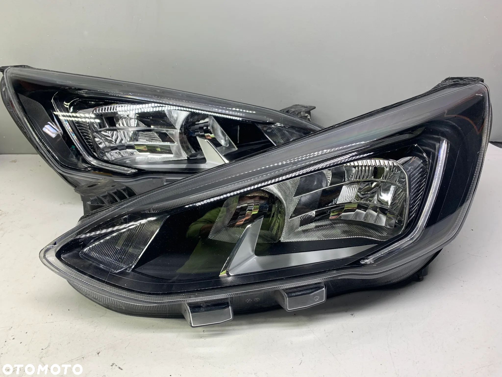 Lampy przednie Ford focus mk4 Led - 1