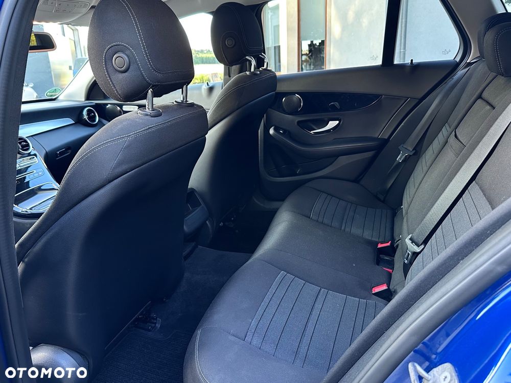 Mercedes-Benz Klasa C 220 d T 9G-TRONIC - 25