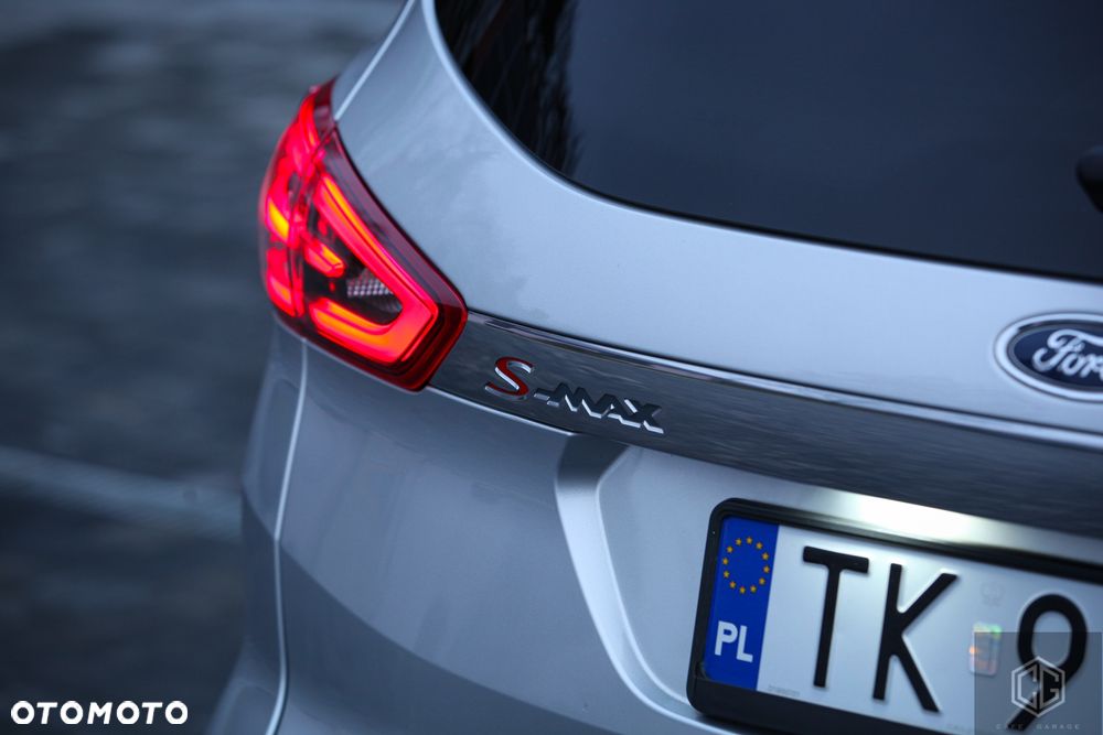 Ford S-Max - 16