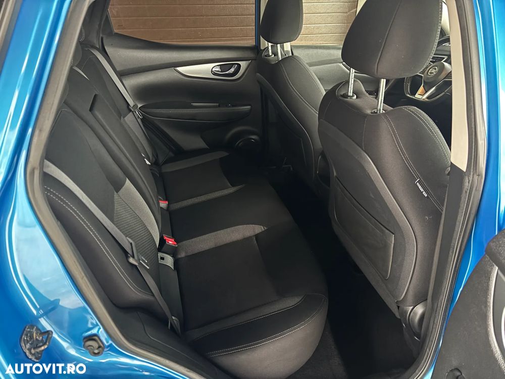 Nissan Qashqai 1.3 DIG-T N-CONNECTA - 39