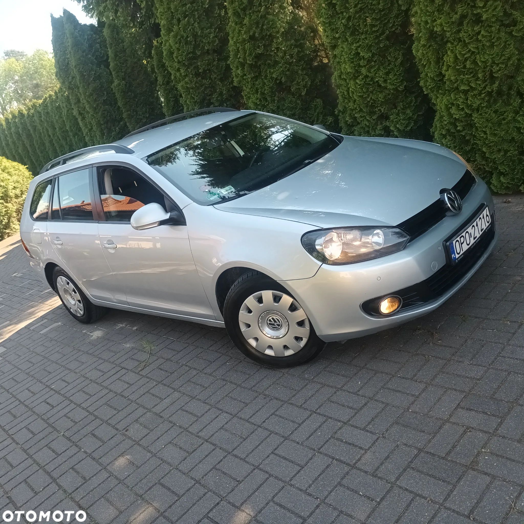 Volkswagen Golf VI 1.6 TDI BlueMot Comfortline - 1