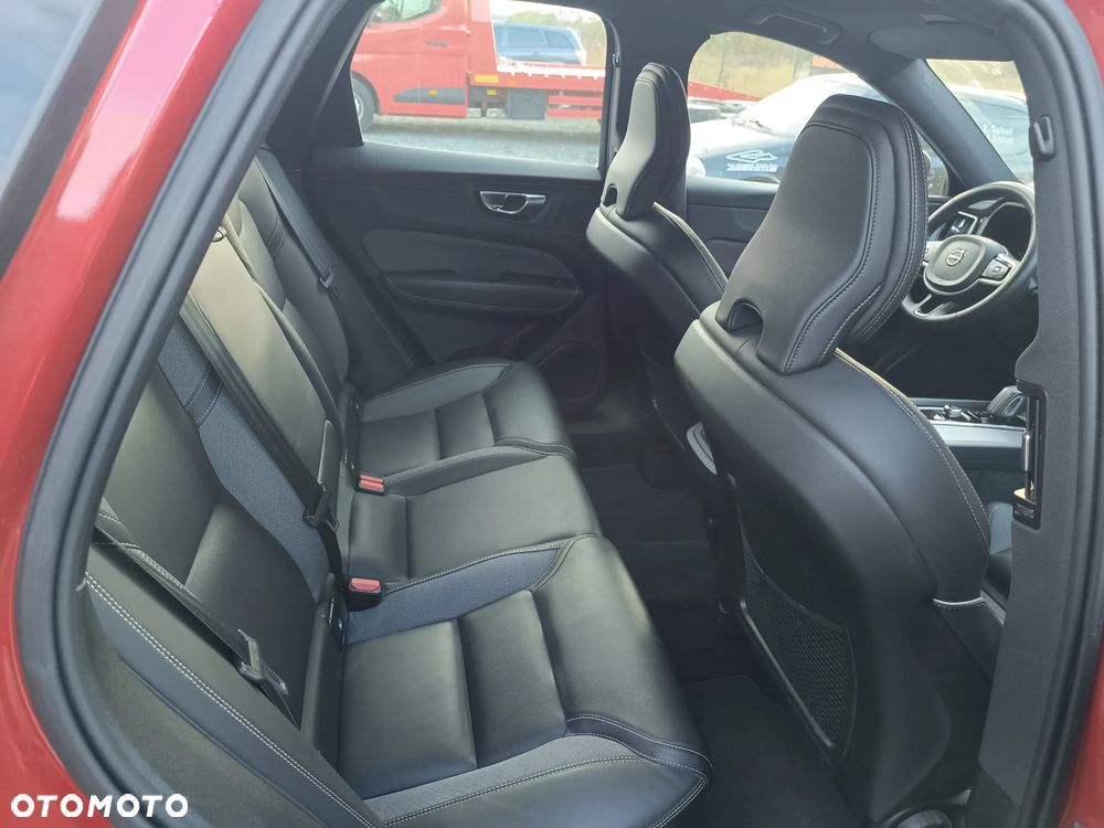 Volvo XC 60 B4 D Geartronic RDesign - 11