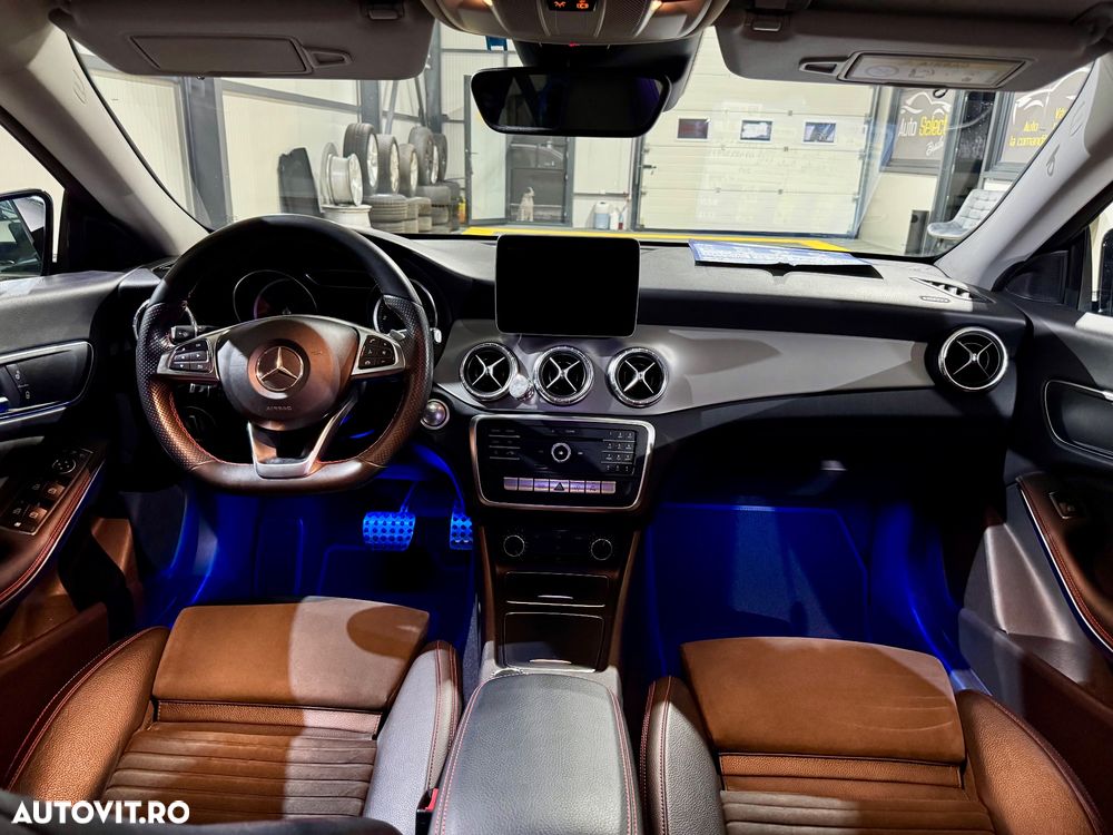 Mercedes-Benz CLA 200 d Shooting Brake 4Matic 7G-DCT AMG Line - 13