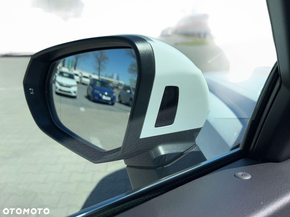 Audi Q3 Sportback - 13