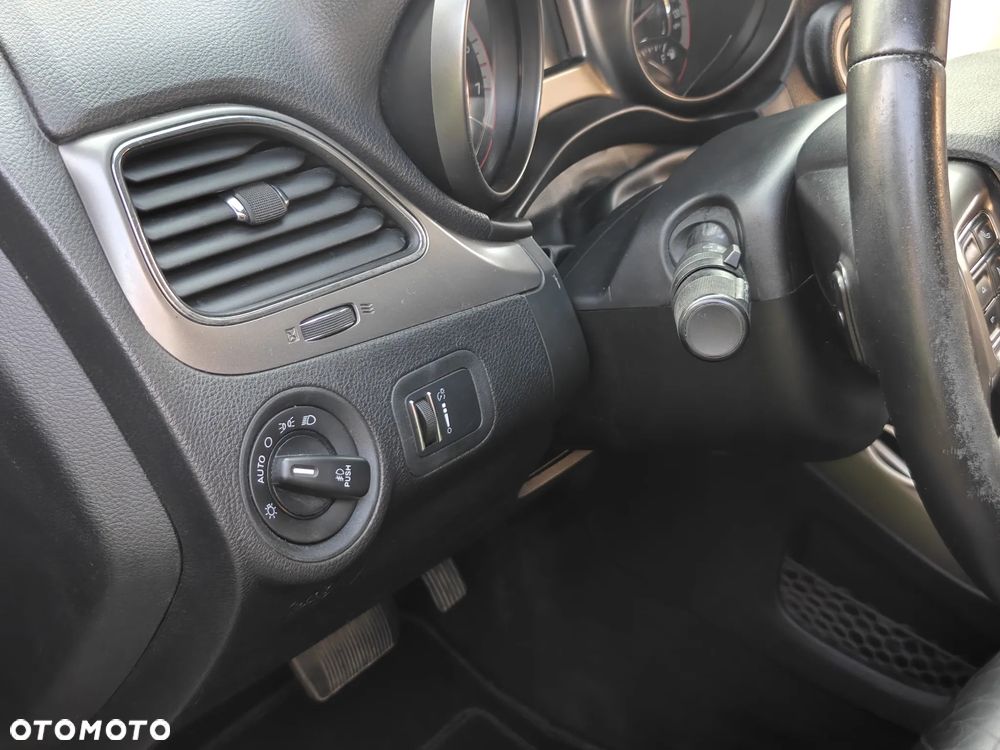 Dodge Journey - 24