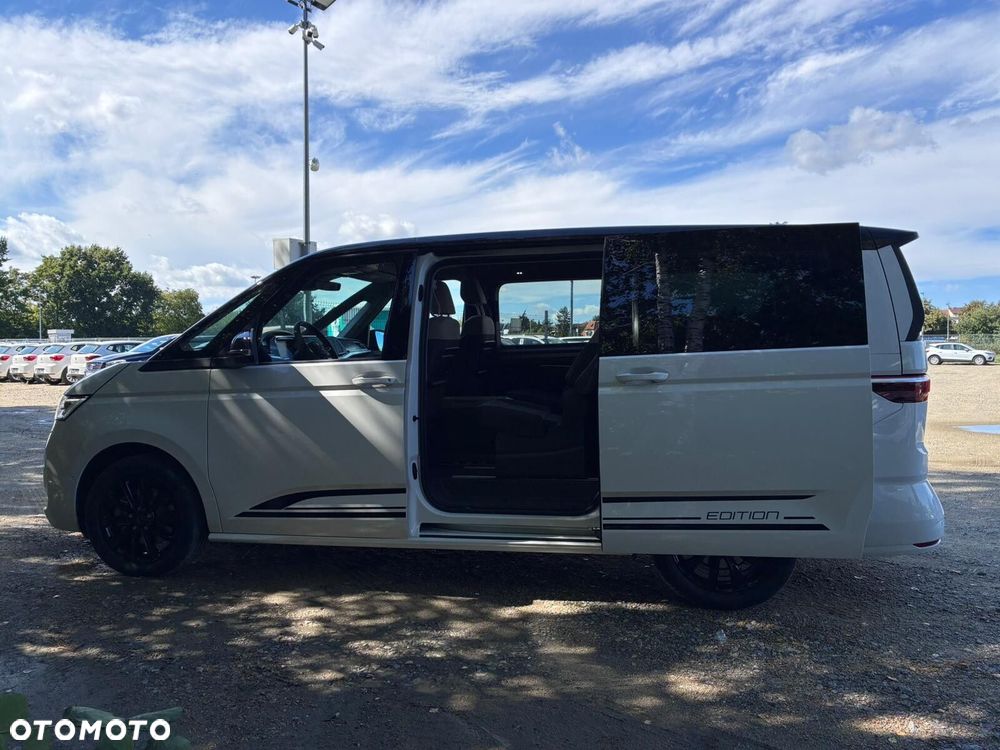 Volkswagen Multivan - 10