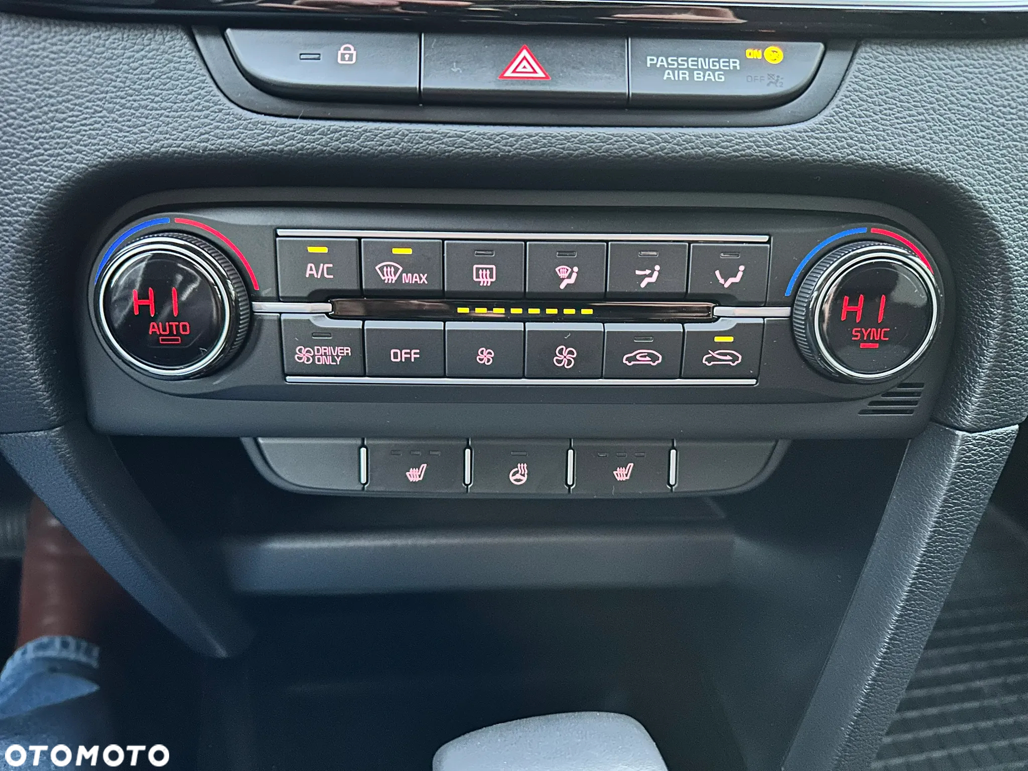 Kia Ceed 1.6 GDI PHEV L DCT - 16