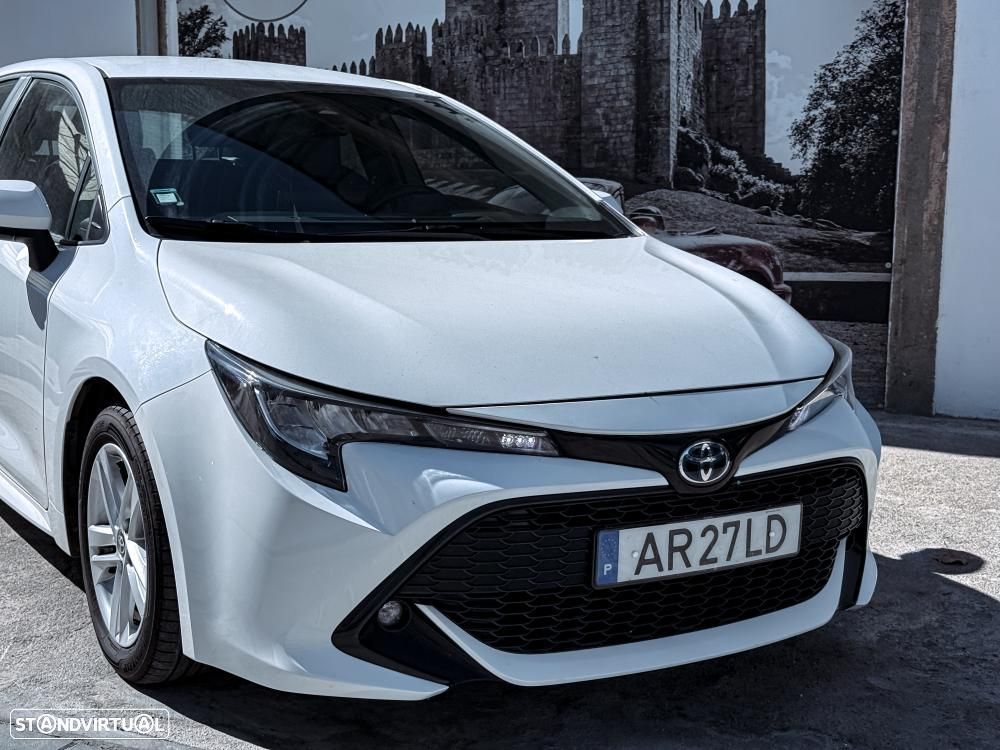 Toyota Corolla 1.8 Hybrid Comfort — photo 2