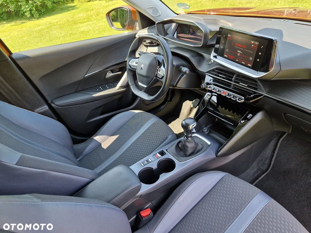 Peugeot 2008 BlueHDi 100 STOP & START Allure - 16