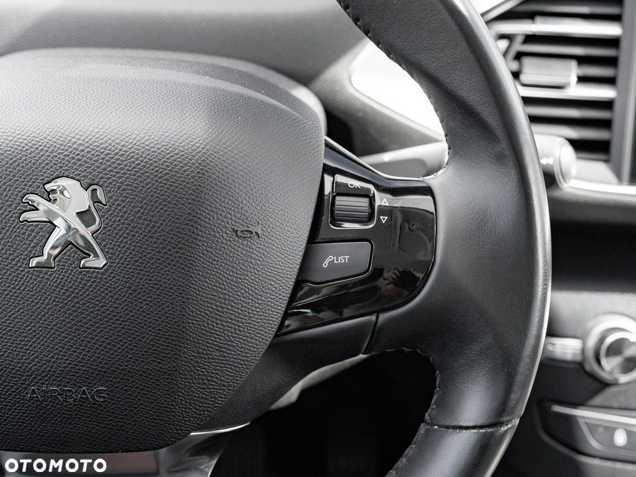 Peugeot 308 1.5 BlueHDi Active Pack S&S - 18