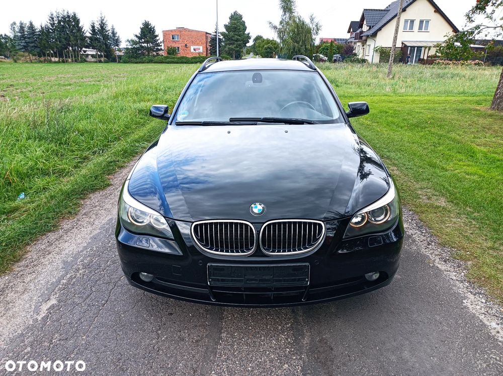 BMW Seria 5 523i - 26