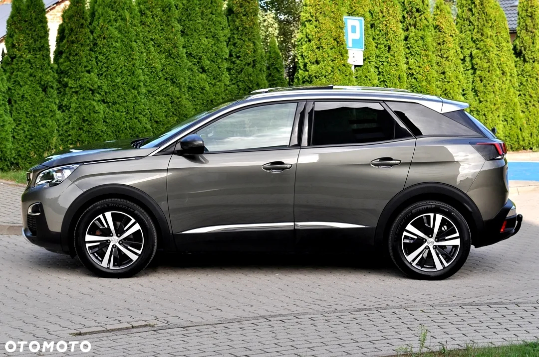 Peugeot 3008 1.2 PureTech Allure S&S - 9