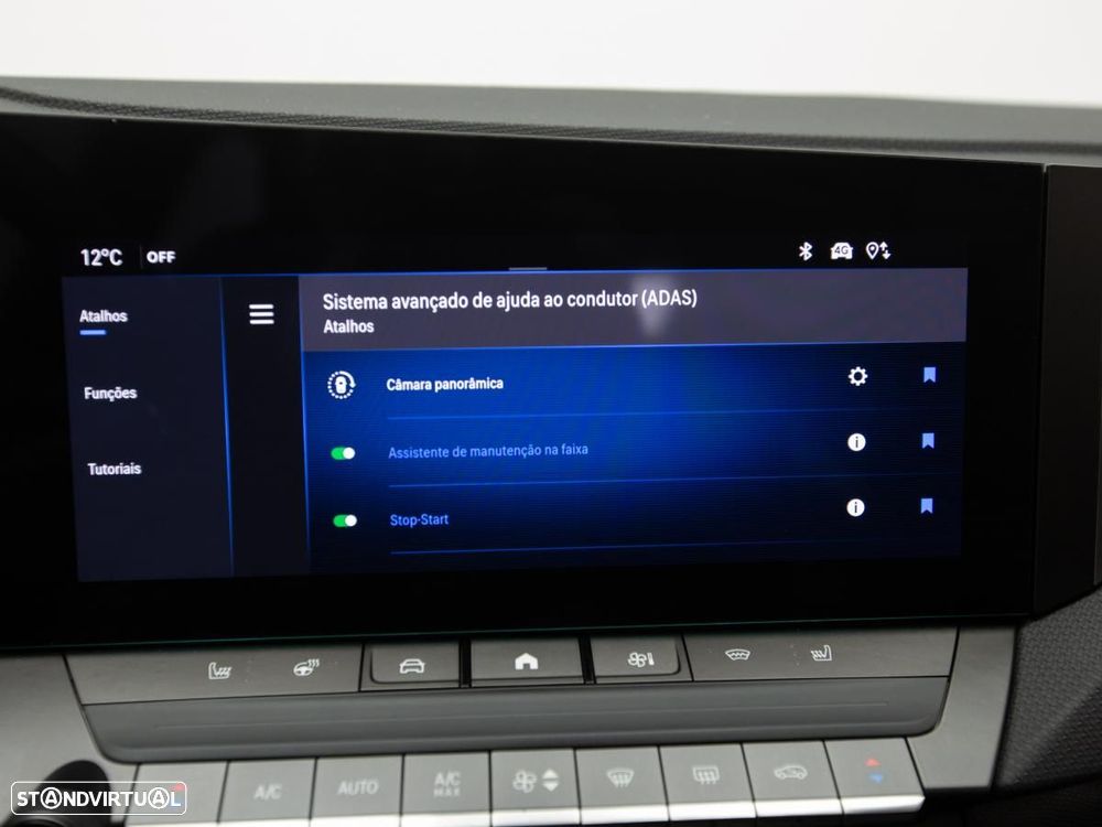 Opel Astra Sports Tourer - 24