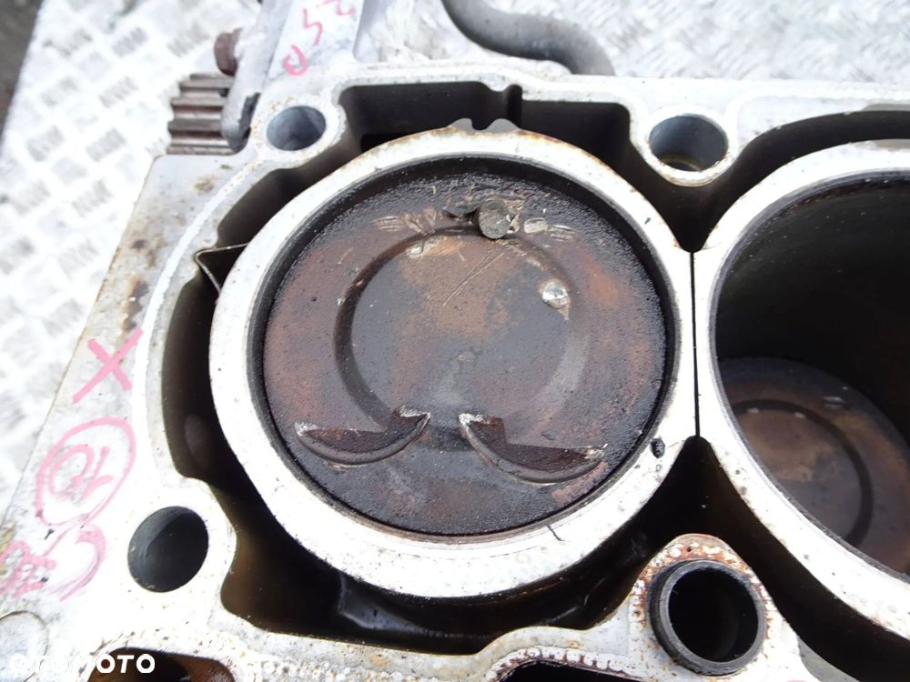 blok silnika silnik volvo s40 v50 c70 2.4 benzyna b5244s - 5