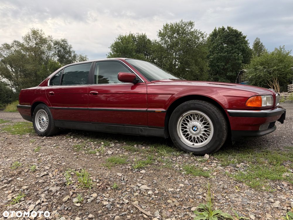 BMW Seria 7 740iL - 9