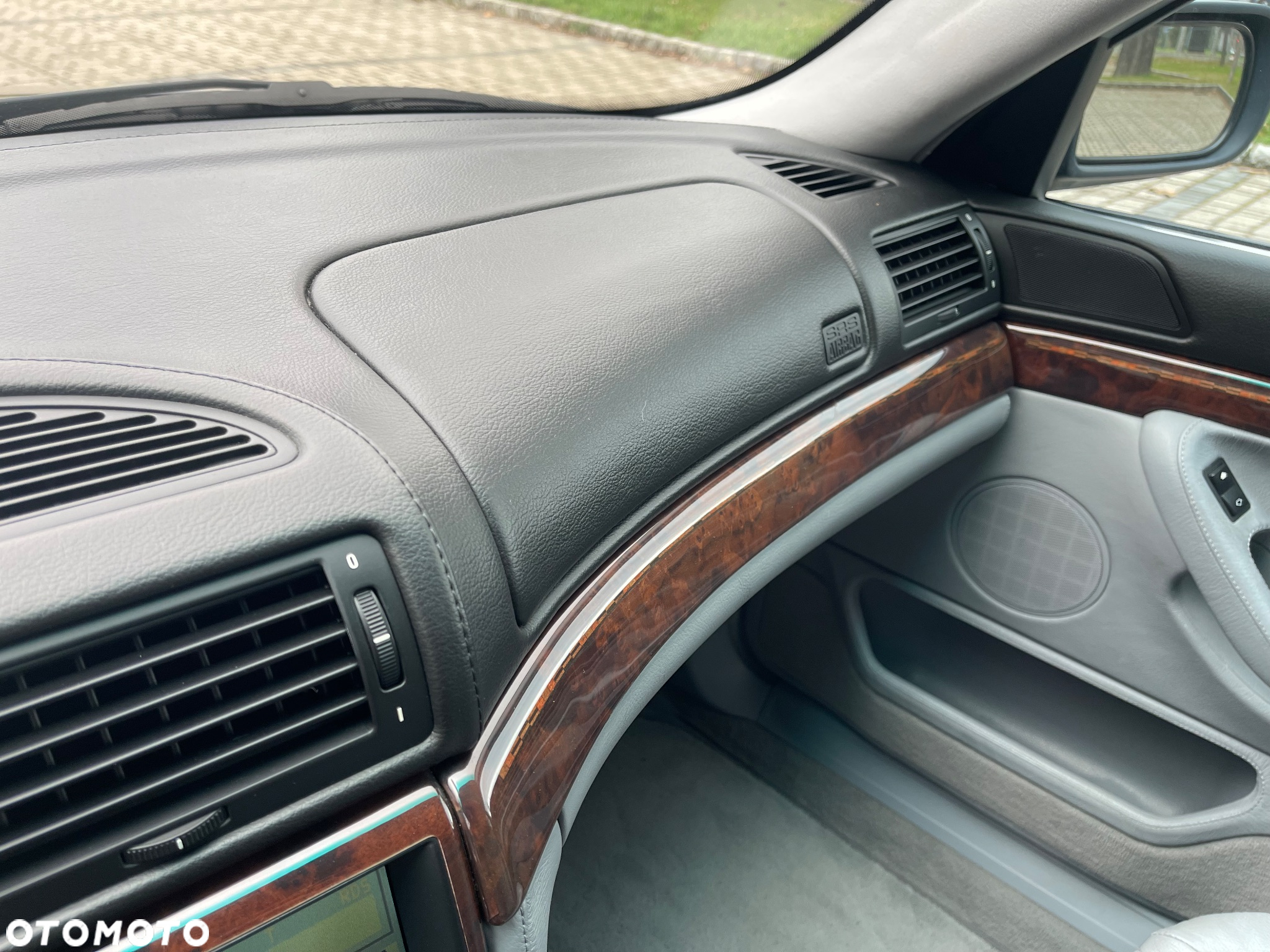 BMW Seria 7 750i - 18