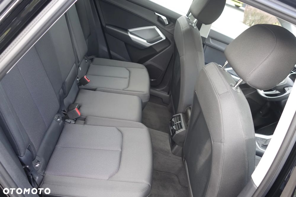 Audi Q3 35 TFSI S tronic - 9