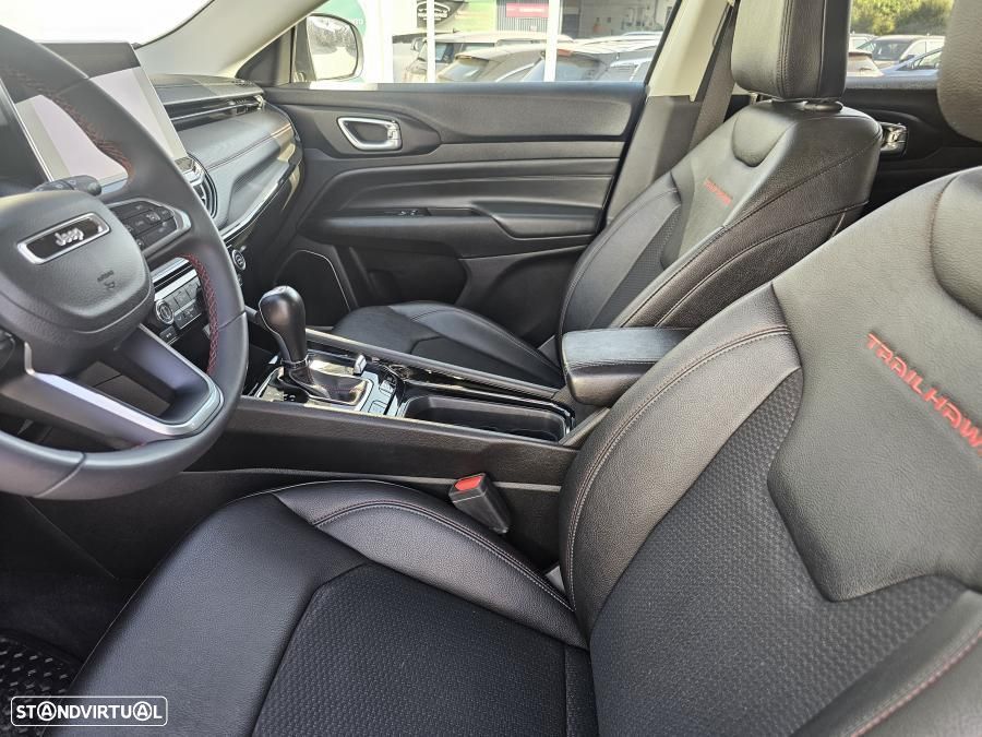 Jeep Compass 1.3 TG Trailhawk - 29