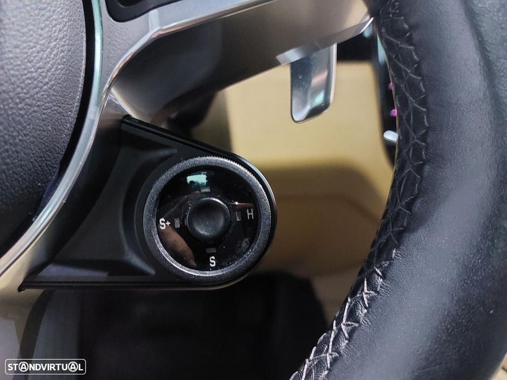 Porsche Cayenne Coupé E-Hybrid - 29