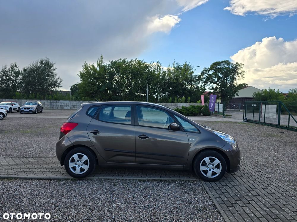 Kia Venga 1.4 L - 5