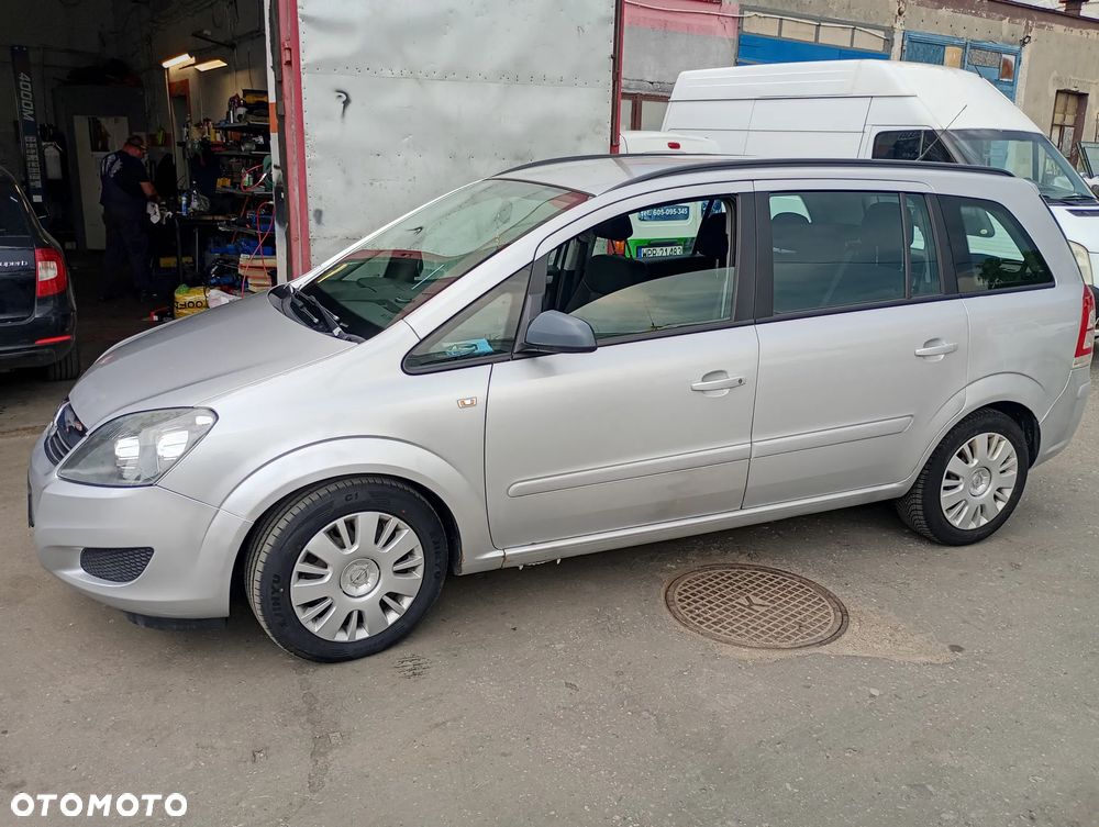 Opel Zafira 1.7 CDTI ecoFLEX Family - 1