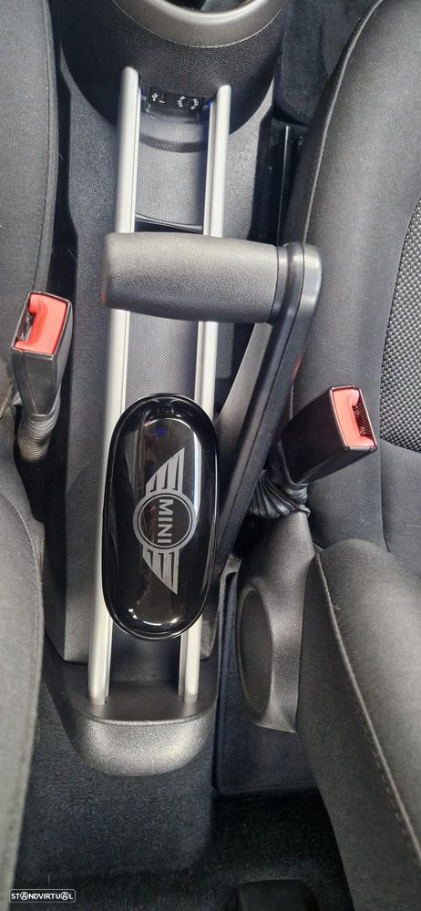 MINI Countryman One D - 5